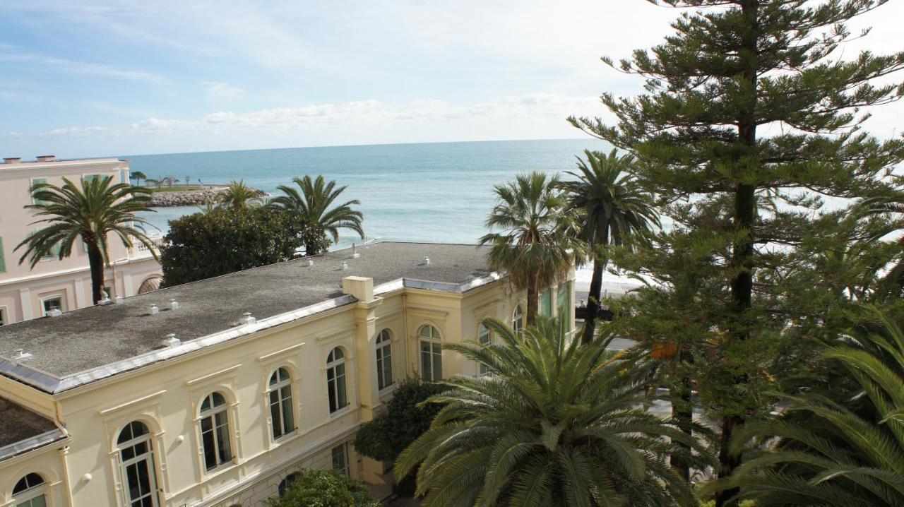 Regina Sur La Plage Menton Exterior foto
